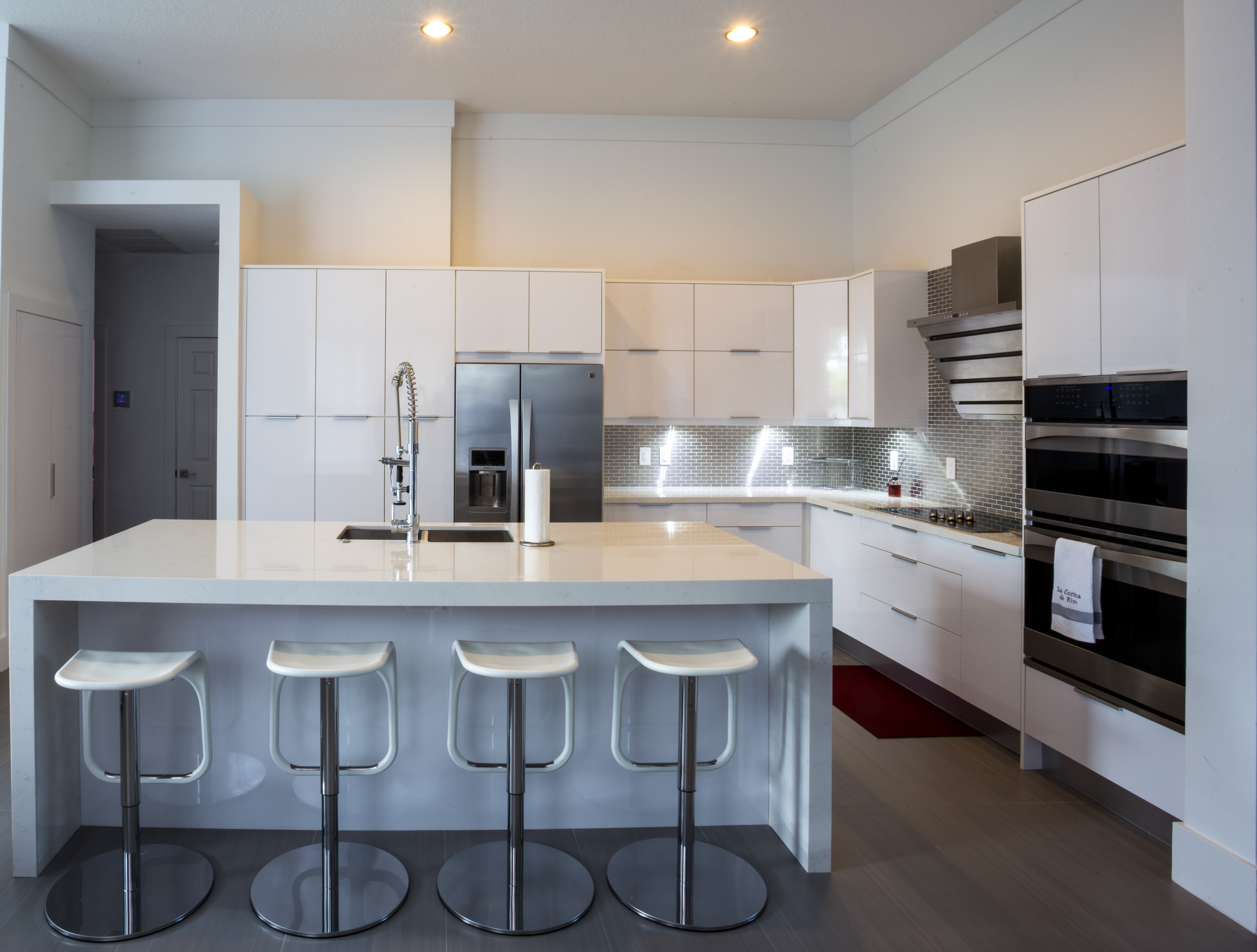 White Modern Kitchen